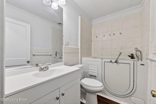 4710 Cliff Ave, Louisville, KY 40215