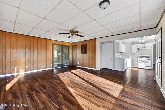 4710 Cliff Ave, Louisville, KY 40215