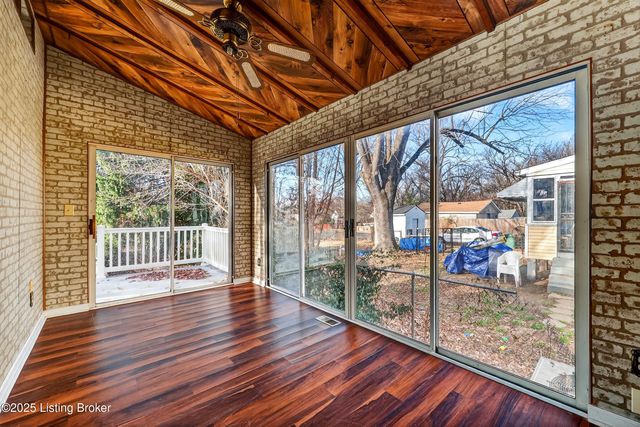 4710 Cliff Ave, Louisville, KY 40215