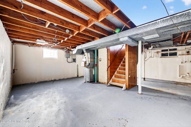 4710 Cliff Ave, Louisville, KY 40215