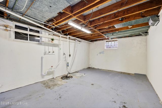 4710 Cliff Ave, Louisville, KY 40215