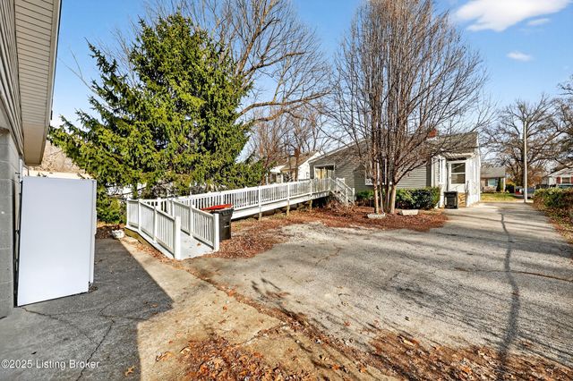 4710 Cliff Ave, Louisville, KY 40215