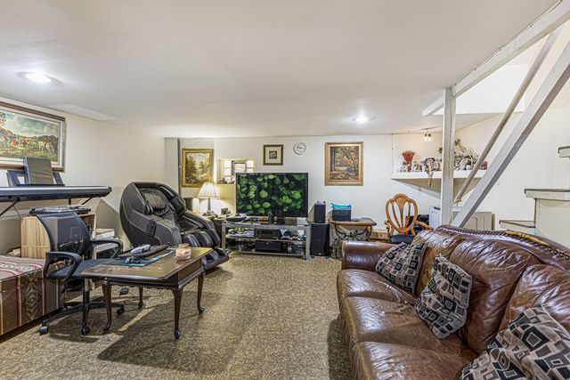 1727 W Estes Avenue C, Chicago, IL 60626