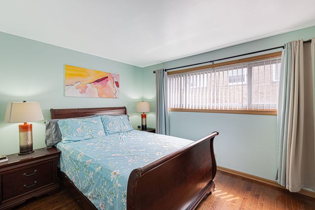 1727 W Estes Avenue C, Chicago, IL 60626