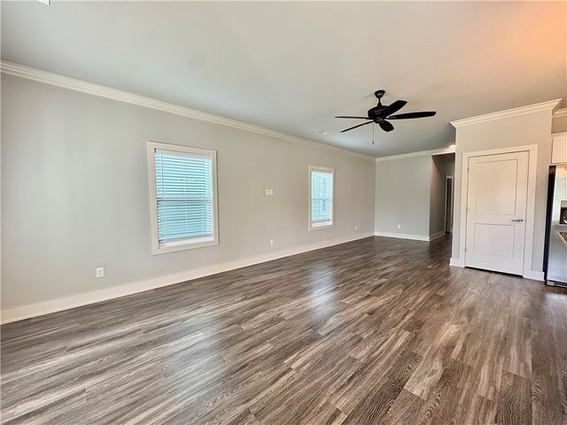 925 NE Heights Lane, Bentonville, AR 72712