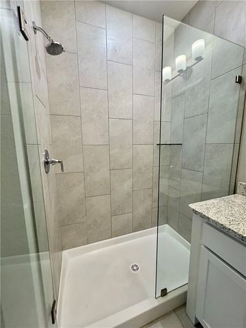 925 NE Heights Lane, Bentonville, AR 72712