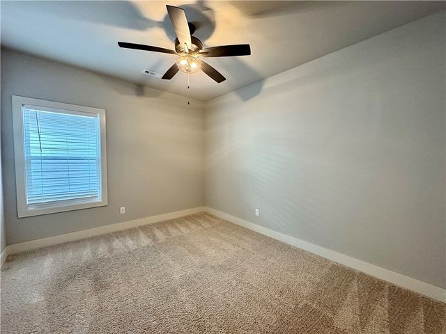 925 NE Heights Lane, Bentonville, AR 72712