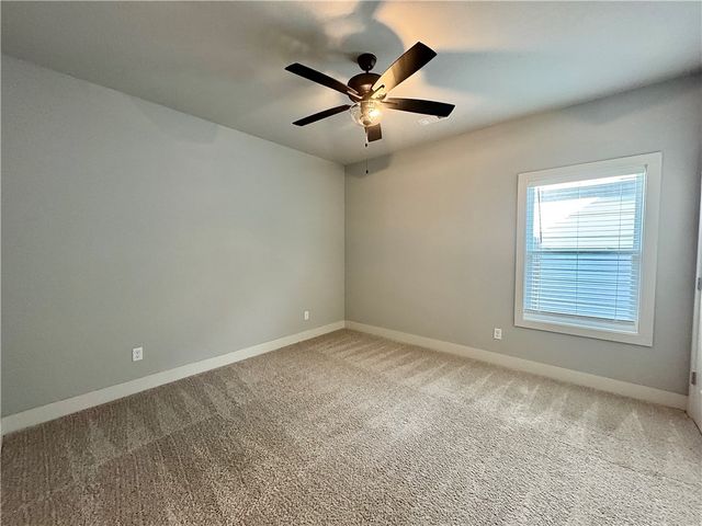 925 NE Heights Lane, Bentonville, AR 72712