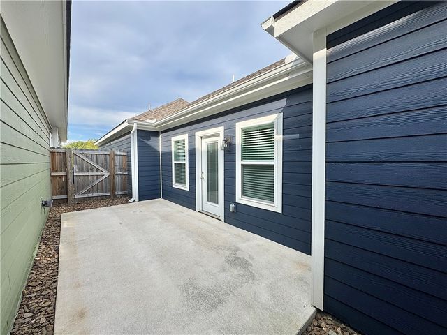 925 NE Heights Lane, Bentonville, AR 72712
