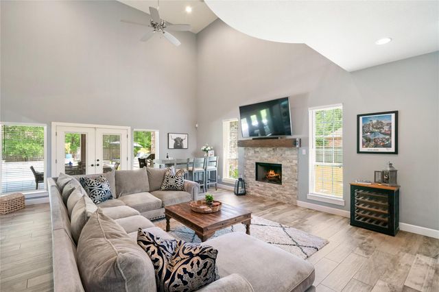 1202 Rocky Falls Lane, Huffman, TX 77336
