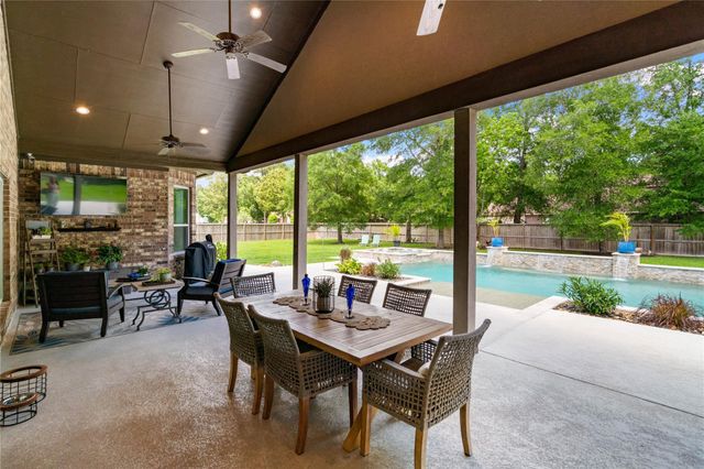 1202 Rocky Falls Lane, Huffman, TX 77336