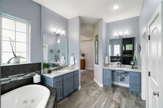 1202 Rocky Falls Lane, Huffman, TX 77336
