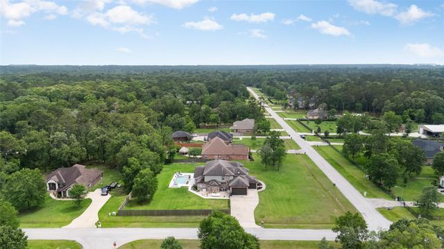 1202 Rocky Falls Lane, Huffman, TX 77336