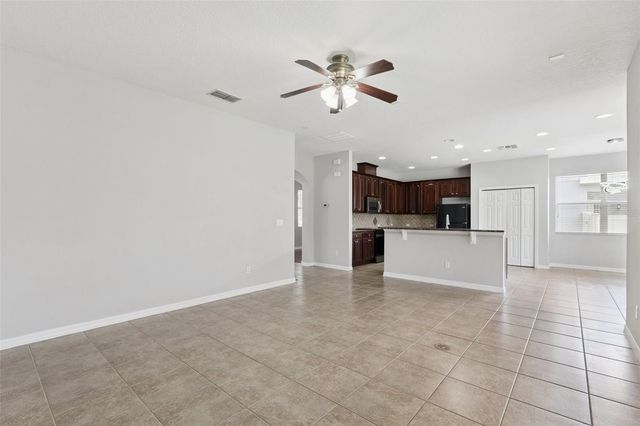 725 LEGACY PARK DRIVE, Casselberry, FL 32707