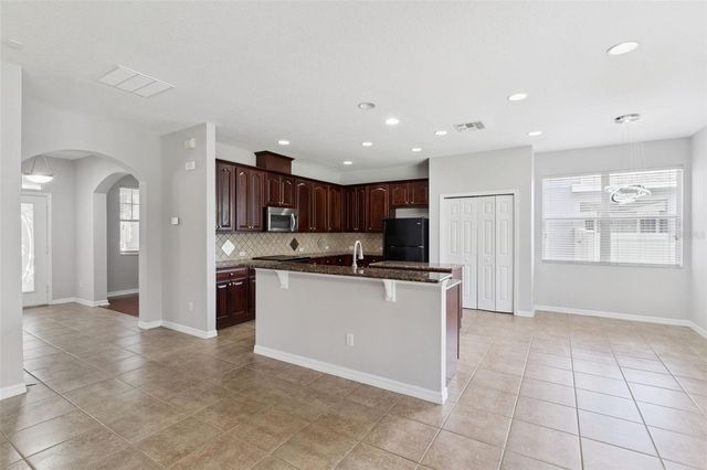 725 LEGACY PARK DRIVE, Casselberry, FL 32707