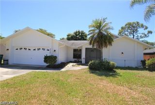 224 Erie DR, Naples, FL 34110