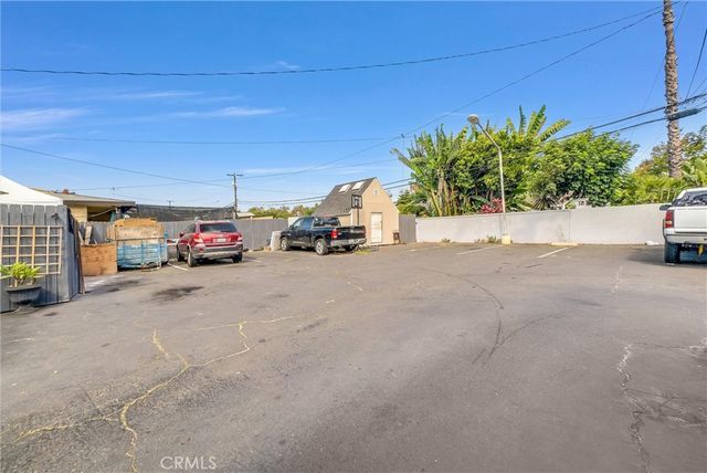 1823 W 17th, Santa Ana, CA 92706