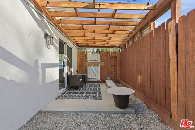 7959 Bothwell Road, Reseda (los Angeles), CA 91335