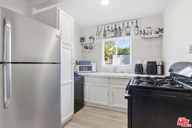 7959 Bothwell Road, Reseda (los Angeles), CA 91335