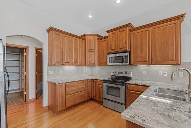 11008 W LANTANA CIRCLE, Wichita, KS 67205