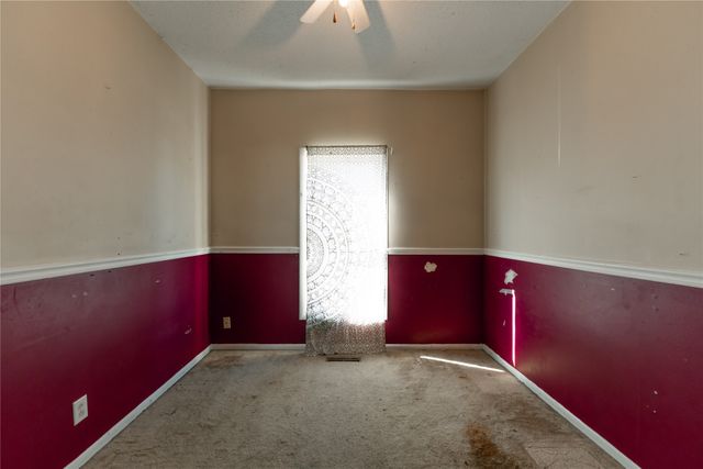 713 W Madison Street, Knoxville, IA 50138