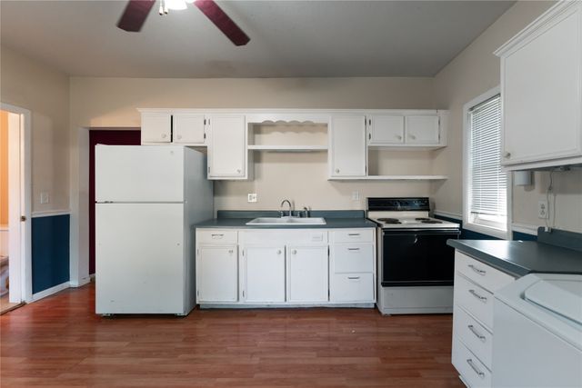 713 W Madison Street, Knoxville, IA 50138