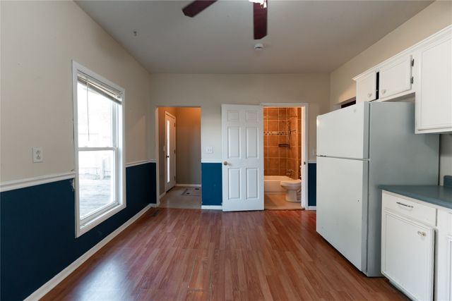 713 W Madison Street, Knoxville, IA 50138