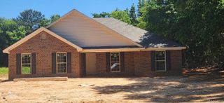 1930 alpine Drive, Deatsville, AL 36022