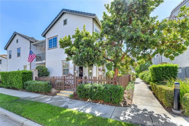 450 Merced Court, Corona, CA 92878