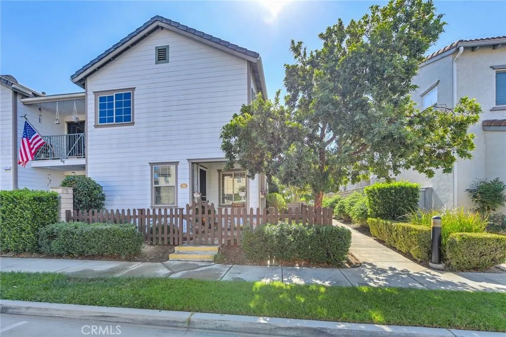 450 Merced Court, Corona, CA 92878