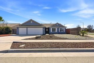 865 Avalon Drive, Lemoore, CA 93245