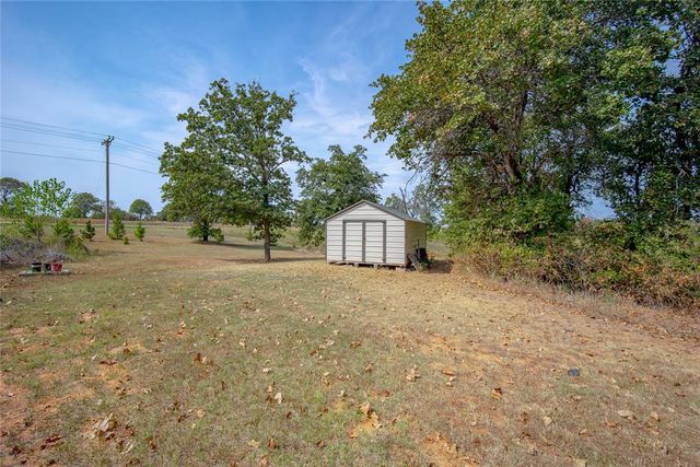 337030 E 1016 Road, Meeker, OK 74855