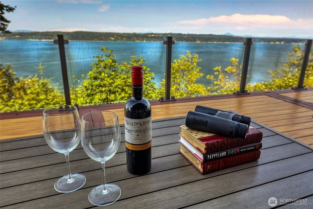 2885 Newell Road, Camano Island, WA 98282