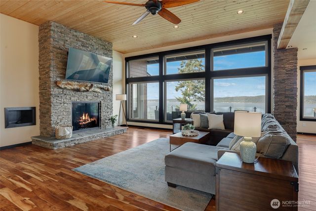 2885 Newell Road, Camano Island, WA 98282