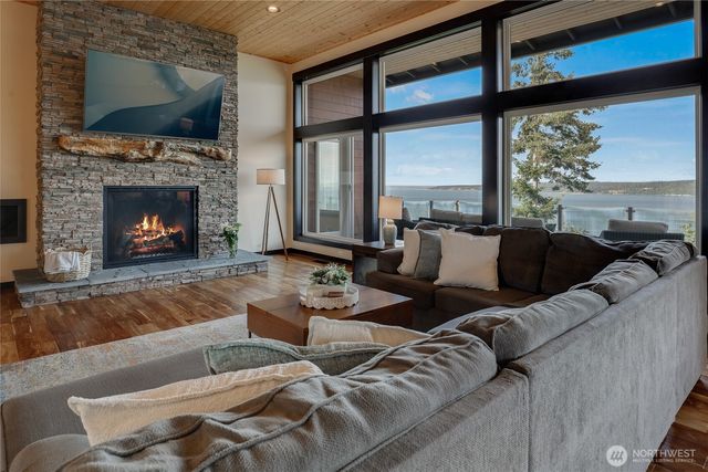 2885 Newell Road, Camano Island, WA 98282
