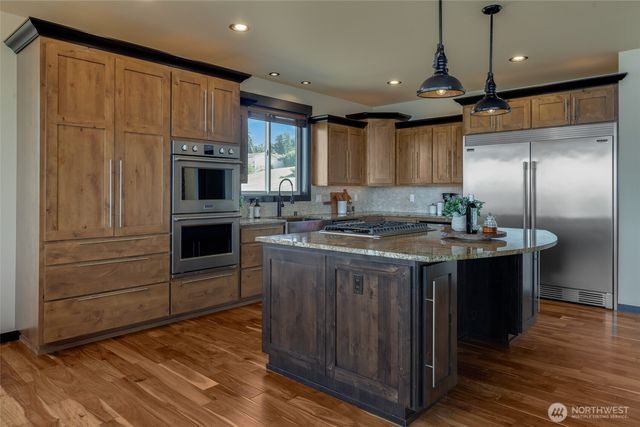 2885 Newell Road, Camano Island, WA 98282