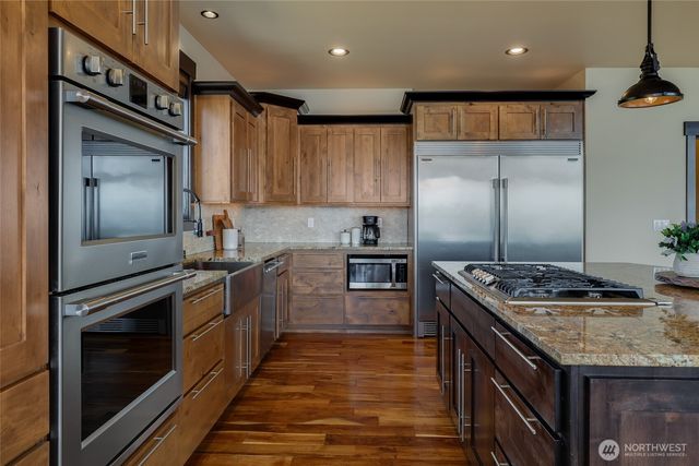 2885 Newell Road, Camano Island, WA 98282