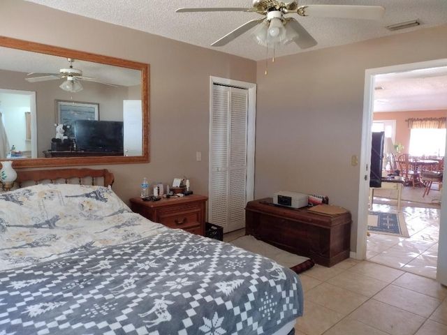 18 PALMYRA LANE, Palm Coast, FL 32164