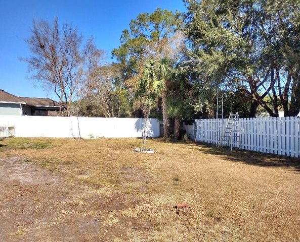 18 PALMYRA LANE, Palm Coast, FL 32164