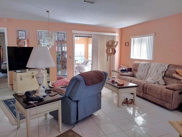 18 PALMYRA LANE, Palm Coast, FL 32164