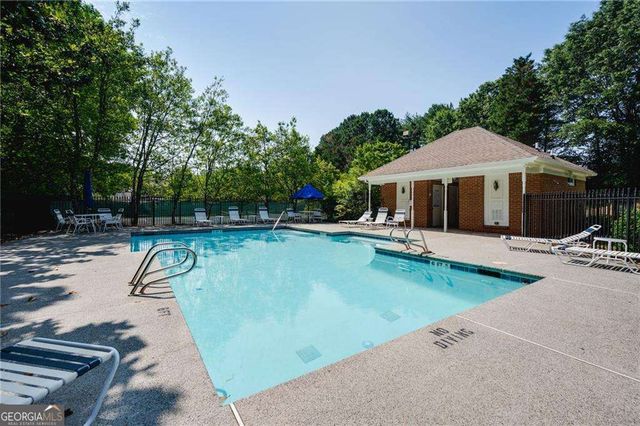 4477 Dobbs Crossing, Marietta, GA 30068