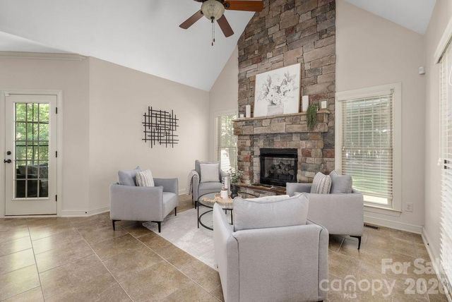 8325 Curico Lane, Charlotte, NC 28227