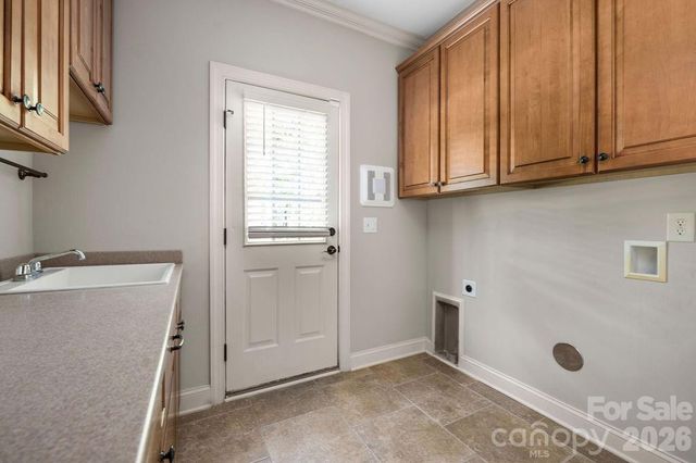 8325 Curico Lane, Charlotte, NC 28227