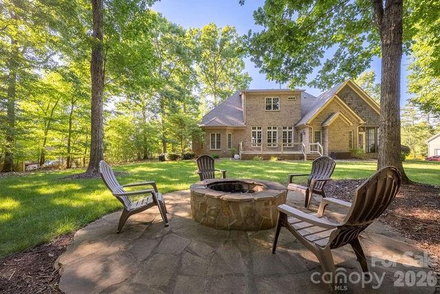 8325 Curico Lane, Charlotte, NC 28227