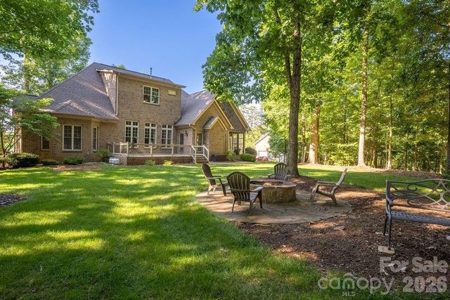 8325 Curico Lane, Charlotte, NC 28227