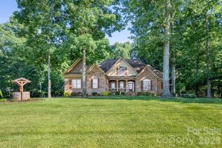 8325 Curico Lane, Charlotte, NC 28227
