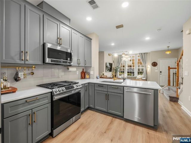 175 Wesmont Drive, Wood Ridge, NJ 07075