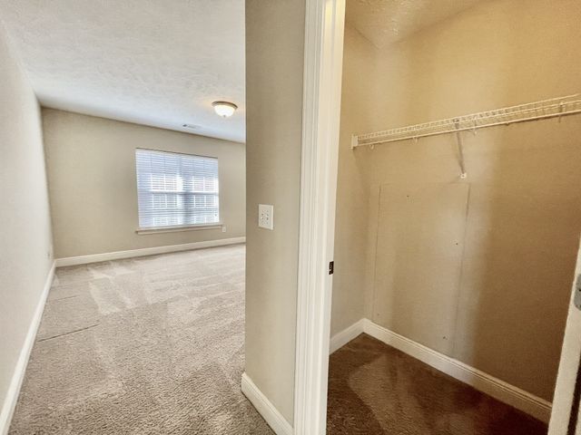 6724 Sunnywood Dr, Nashville, TN 37211