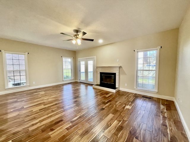 6724 Sunnywood Dr, Nashville, TN 37211