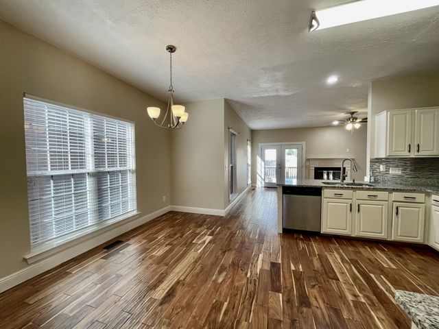 6724 Sunnywood Dr, Nashville, TN 37211